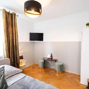 Хостел Clicktheflat Stawki